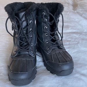 Men’s Lugz Snow Boots, Size 9.5